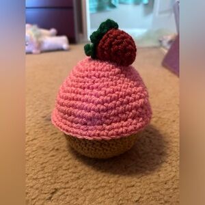 Crochet stuffed cupcake